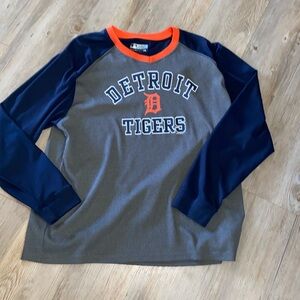 Detroit Tigers Baseball long sleeve shirt!